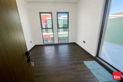 Townhouse in Dubai 4 bedrooms, 144 sq.m. № 110732 - photo 12