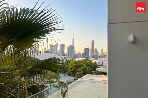 Villa à Dubai, 5 chambres, 796.6 m², № 119183