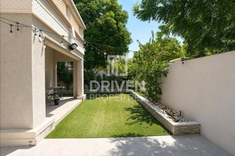 Снять в аренду виллу в Dubai Silicon Oasis, Дубай: 3 спальни, 311.97м², № 128594 - фото 26