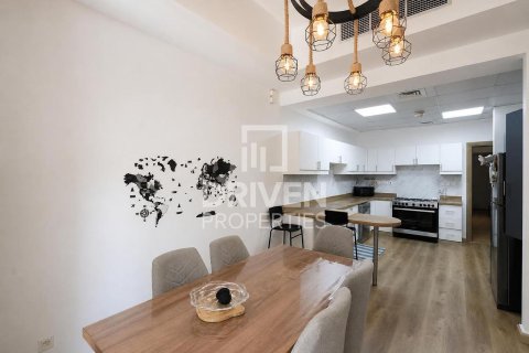 Снять в аренду виллу в Dubai Silicon Oasis, Дубай: 3 спальни, 311.97м², № 128594 - фото 14