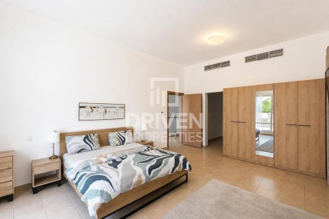 Снять в аренду виллу в Dubai Silicon Oasis, Дубай: 3 спальни, 311.97м², № 128594 - фото 9
