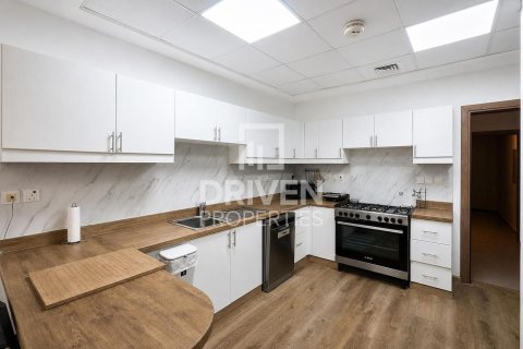 Снять в аренду виллу в Dubai Silicon Oasis, Дубай: 3 спальни, 311.97м², № 128594 - фото 15