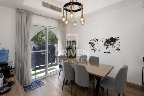 Снять в аренду виллу в Dubai Silicon Oasis, Дубай: 3 спальни, 311.97м², № 128594 - фото 12