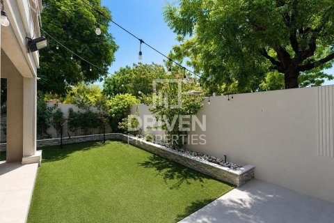 Снять в аренду виллу в Dubai Silicon Oasis, Дубай: 3 спальни, 311.97м², № 128594 - фото 25