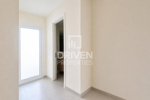 Снять в аренду квартиру в EMAAR South, Dubai South (Dubai World Central), Дубай: 2 спальни, 112.41м², № 129360 - фото 9