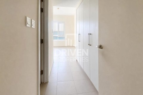 Снять в аренду квартиру в EMAAR South, Dubai South (Dubai World Central), Дубай: 2 спальни, 112.41м², № 129360 - фото 10