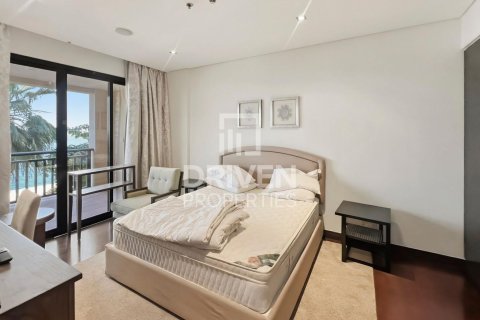 Apartment in The Crescent, Palm Jumeirah, Dubai 1 bedroom, 107.58 sq.m. № 138826 - photo 3