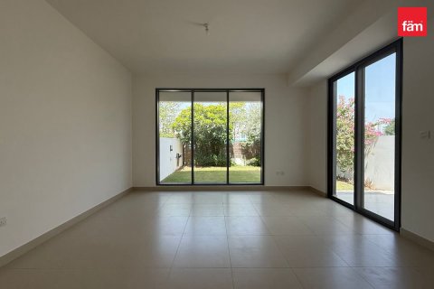 Таунхаус в Дубай Хилс Эстейт, Дубай, 3 спальни, 196м², № 139091