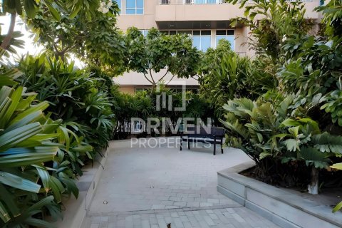 Apartment in The Lofts, Downtown Dubai (Downtown Burj Dubai), Dubai 1 bedroom, 69.21 sq.m. № 140561 - photo 11