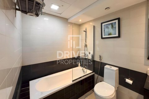 Apartment in The Lofts, Downtown Dubai (Downtown Burj Dubai), Dubai 1 bedroom, 69.21 sq.m. № 140561 - photo 8