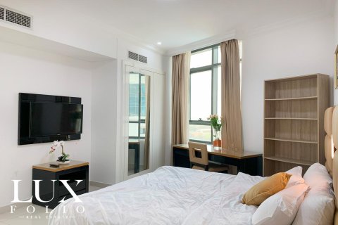 Снять в аренду квартиру в Capital Bay, Бизнес-Бэй, Дубай: 2 спальни, 126м², № 46444 - фото 11