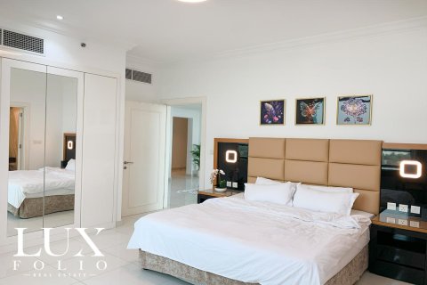 Снять в аренду квартиру в Capital Bay, Бизнес-Бэй, Дубай: 2 спальни, 126м², № 46444 - фото 7