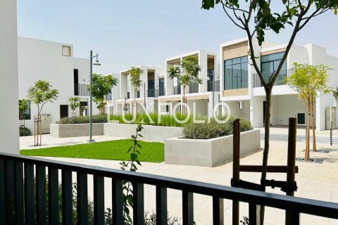Townhouse in Arabian Ranches 3, Dubai 3 bedrooms, 209 sq.m. № 46441