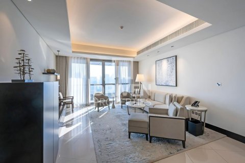 Apartment in Downtown Dubai (Downtown Burj Dubai), Dubai 2 bedrooms, 171.68 sq.m. № 138145 - photo 3