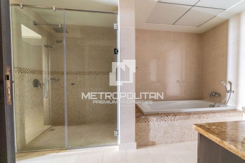 Apartamento en Palm Jumeirah, Dubai, 4 dormitorios, 314 m², № 4242 - foto 2