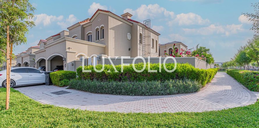 Таунхаус в Dubai Land, Дубай, 3 спальни, 374м², № 45817