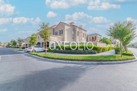 Купить таунхаус в Dubai Land, Дубай: 3 спальни, 374м², № 45817 - фото 25