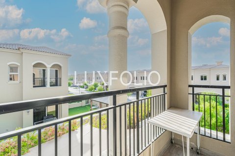 Купить таунхаус в Dubai Land, Дубай: 3 спальни, 374м², № 45817 - фото 16