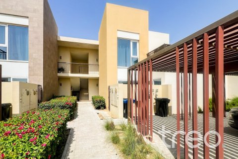 Apartment in Dubai South (Dubai World Central), Dubai 3 bedrooms, 120.77 sq.m. № 120099