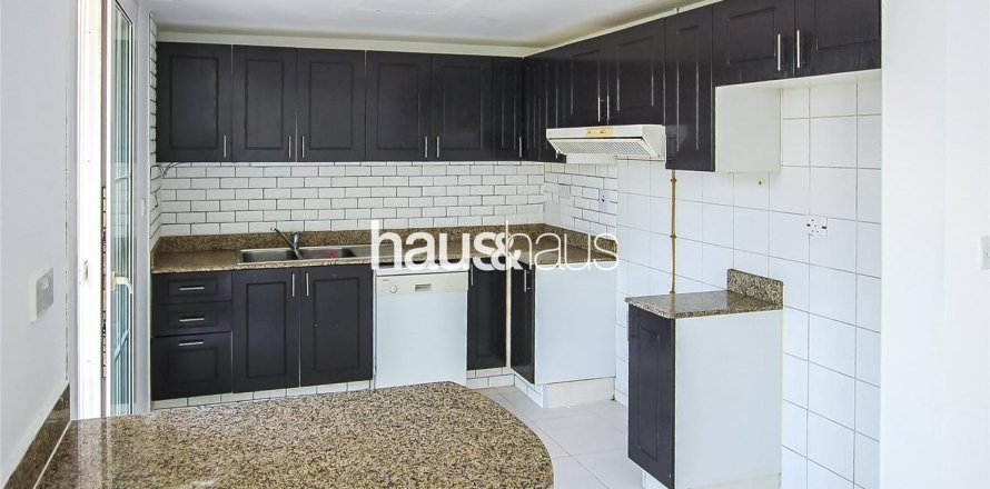 Вилла в The Springs, Дубай, 3 спальни, 228м², № 45034