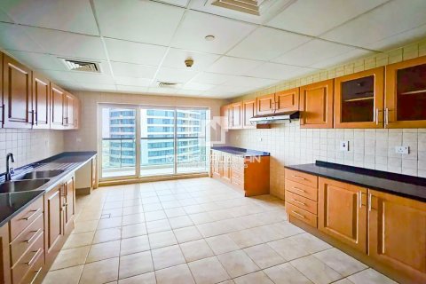 Apartamento en Jumeirah Lake Towers, Dubai, 2 dormitorios, 153 m², № 73914 - foto 2