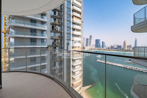 Снять в аренду квартиру в EMAAR Beachfront, Dubai Harbour, Дубай: 2 спальни, 112м², № 73898 - фото 2
