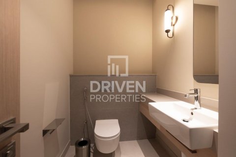 Снять в аренду квартиру в Vida Residences Dubai Mall, Даунтаун Дубай (Даунтаун Бурдж Дубай), Дубай: 1 спальня, 83.24м², № 128641 - фото 4