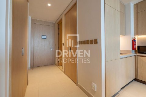 Снять в аренду квартиру в Vida Residences Dubai Mall, Даунтаун Дубай (Даунтаун Бурдж Дубай), Дубай: 1 спальня, 83.24м², № 128641 - фото 2
