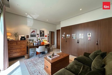 Villa in Al Furjan, Dubai 6 bedrooms, 610.6 sq.m. № 137681 - photo 9