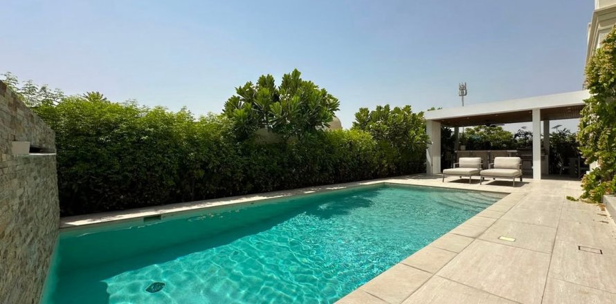 Villa in Al Furjan, Dubai 6 bedrooms, 610.6 sq.m. № 137681