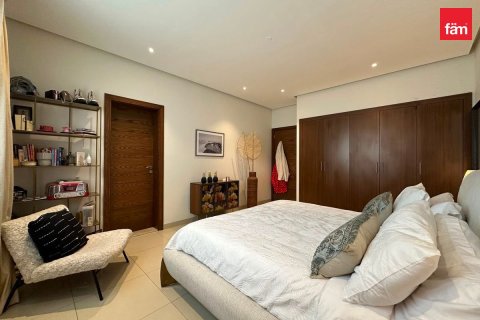 Villa in Al Furjan, Dubai 6 bedrooms, 610.6 sq.m. № 137681 - photo 18