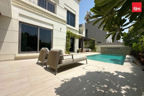 Villa in Al Furjan, Dubai 6 bedrooms, 610.6 sq.m. № 137681 - photo 27