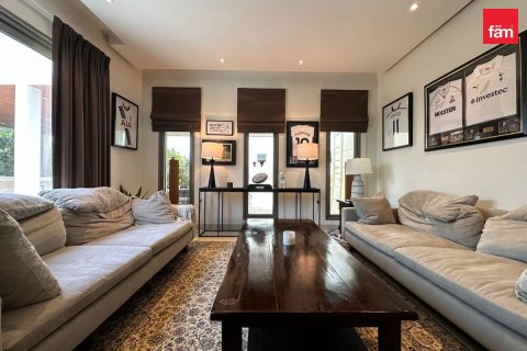 Villa in Al Furjan, Dubai 6 bedrooms, 610.6 sq.m. № 137681 - photo 2