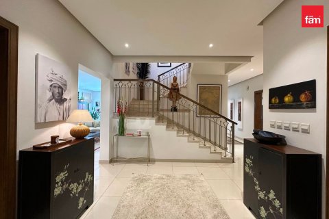 Villa in Al Furjan, Dubai 6 bedrooms, 610.6 sq.m. № 137681 - photo 5
