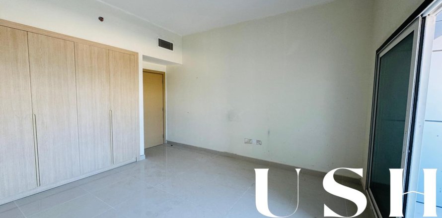 Apartment in Dubai Sports City, Dubai 2 bedrooms, 127 sq.m. № 39420