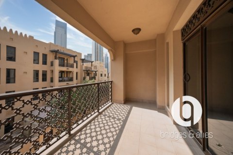 Apartamento en Old Town, Dubai, 1 dormitorio, 90 m², № 98130 - foto 8
