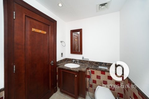 Apartamento en Old Town, Dubai, 1 dormitorio, 90 m², № 98130 - foto 16