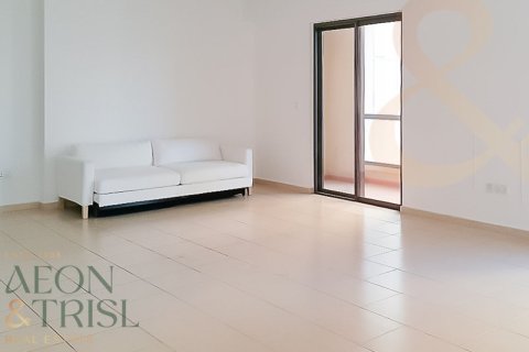 Apartamento en Rimal, Jumeirah Beach Residence, Dubai, 1 dormitorio, 108 m², № 60932 - foto 2