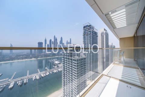 Снять в аренду квартиру в EMAAR Beachfront, Dubai Harbour, Дубай: 2 спальни, 123м², № 46198 - фото 17