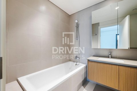 Снять в аренду квартиру в Creek Beach, Dubai Creek Harbour (The Lagoons), Дубай: 2 спальни, 100.99м², № 129673 - фото 13