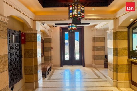 Apartment in Old Town, Dubai 2 bedrooms, 130.2 sq.m. № 123909 - photo 2