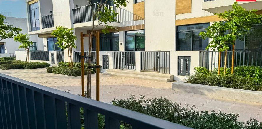 Villa in Dubai 3 bedrooms, 125 sq.m. № 123906