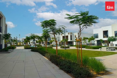 Villa in Dubai 3 bedrooms, 125 sq.m. № 123906 - photo 25