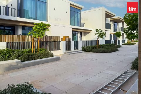 Villa in Dubai 3 bedrooms, 125 sq.m. № 123906 - photo 5