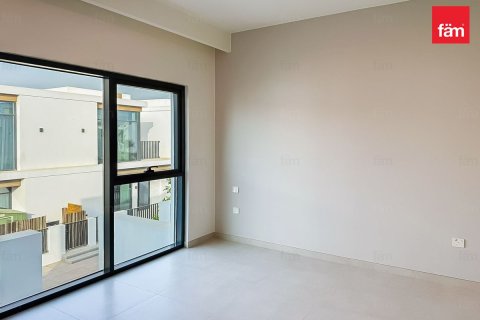 Villa in Dubai 3 bedrooms, 125 sq.m. № 123906 - photo 13