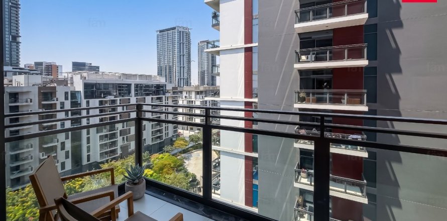 Квартира в Дубае, 2 спальни, 98м², № 133383