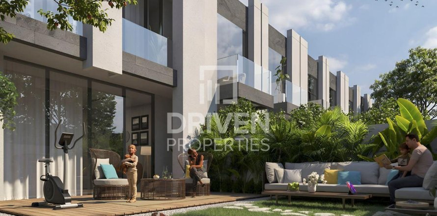 Villa à Dubai, 2 chambres, 87.98 m², № 138305