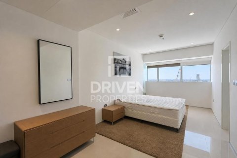 Снять в аренду квартиру в Sheikh Zayed Road, Дубай: 2 спальни, 119.01м², № 128524 - фото 9