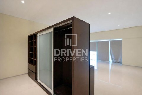 Снять в аренду квартиру в Sheikh Zayed Road, Дубай: 3 спальни, 209.96м², № 128527 - фото 12