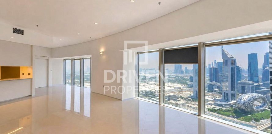 Квартира в Sheikh Zayed Road, Дубай, 3 спальни, 209.96м², № 128527